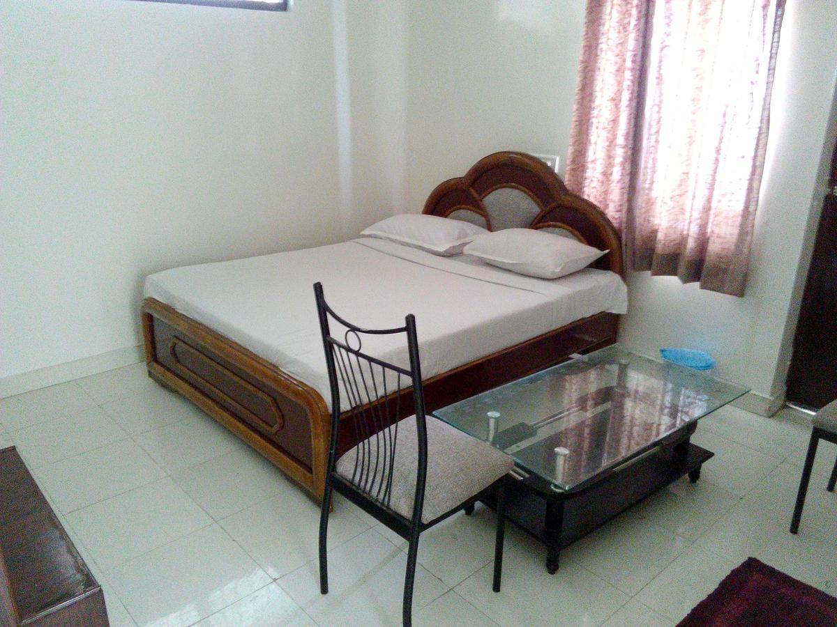 Hôtel Sahasra Residency à Haïdarabad Extérieur photo