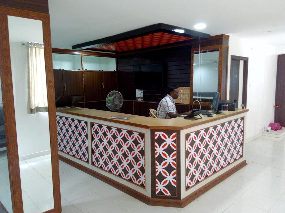 Hôtel Sahasra Residency à Haïdarabad Extérieur photo