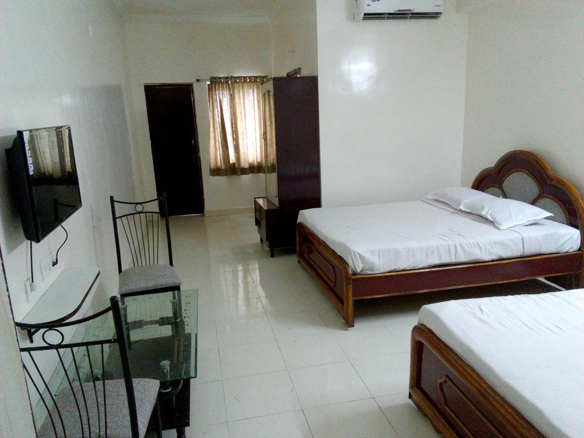 Hôtel Sahasra Residency à Haïdarabad Extérieur photo